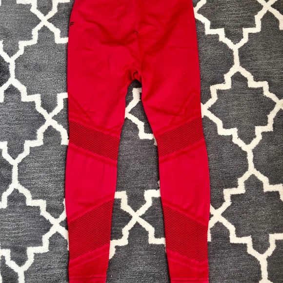 Fabletics Mosaic High-Waisted 7/8 Legging - Picture 3 of 4